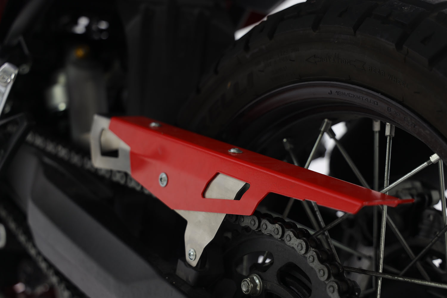 Chain Guard Brushed stainless steel / Red